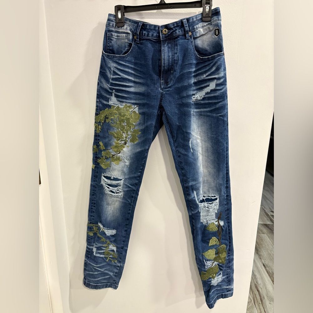 Stylish Blue Jeans with Olive Embroidered Accents